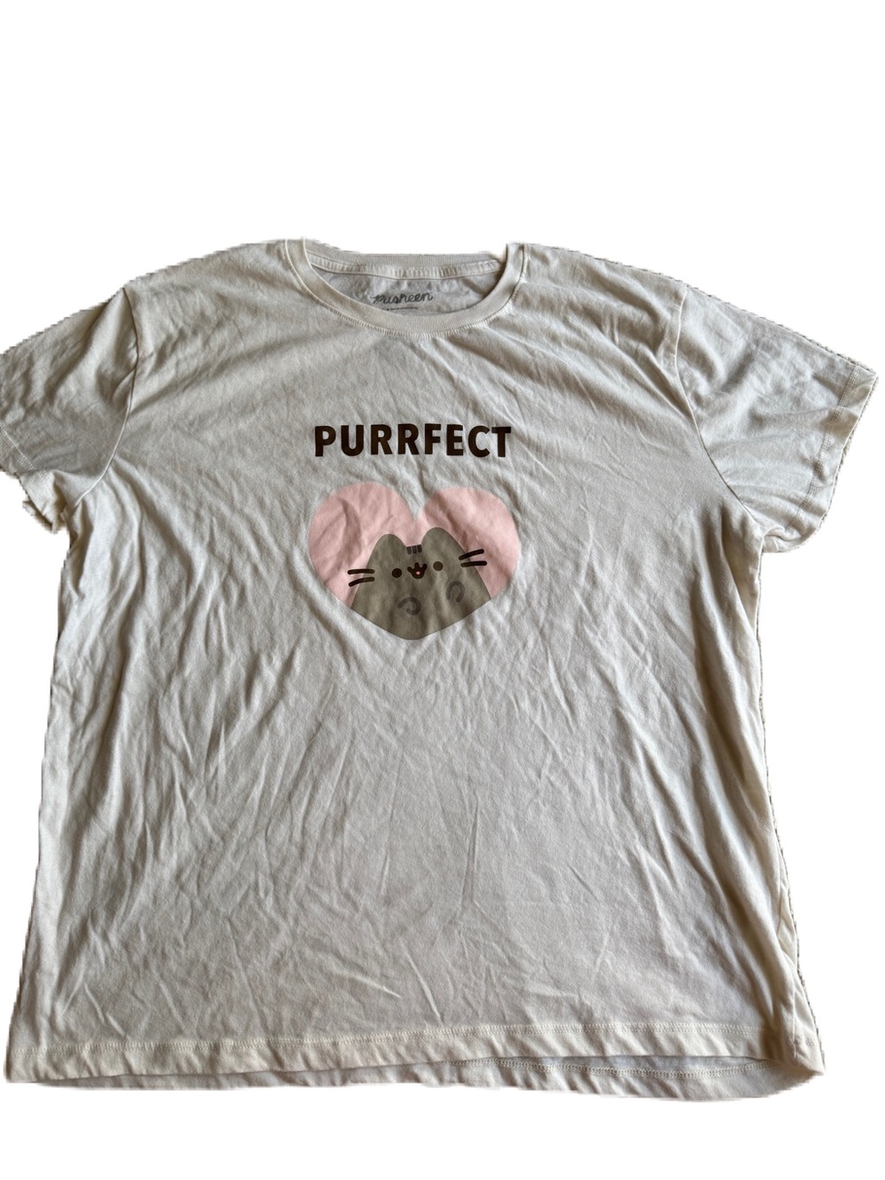 Pusheen Cream Short-Sleeve Tee with Pink Heart Graphic
